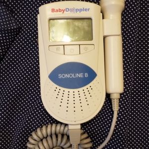 Maternity clothes and fetal dopler